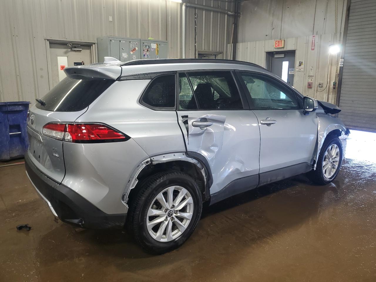 2022 TOYOTA COROLLA CROSS LE VIN:7MUBAABG3NV030271