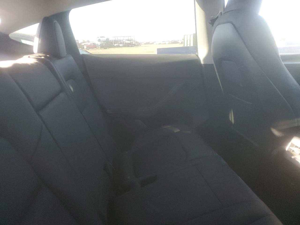 2023 TESLA MODEL Y  VIN:7SAYGDEE2PA032938