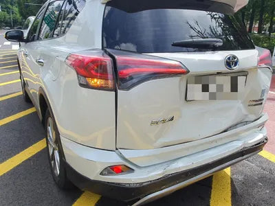 2017 Toyota RAV4 VIN: