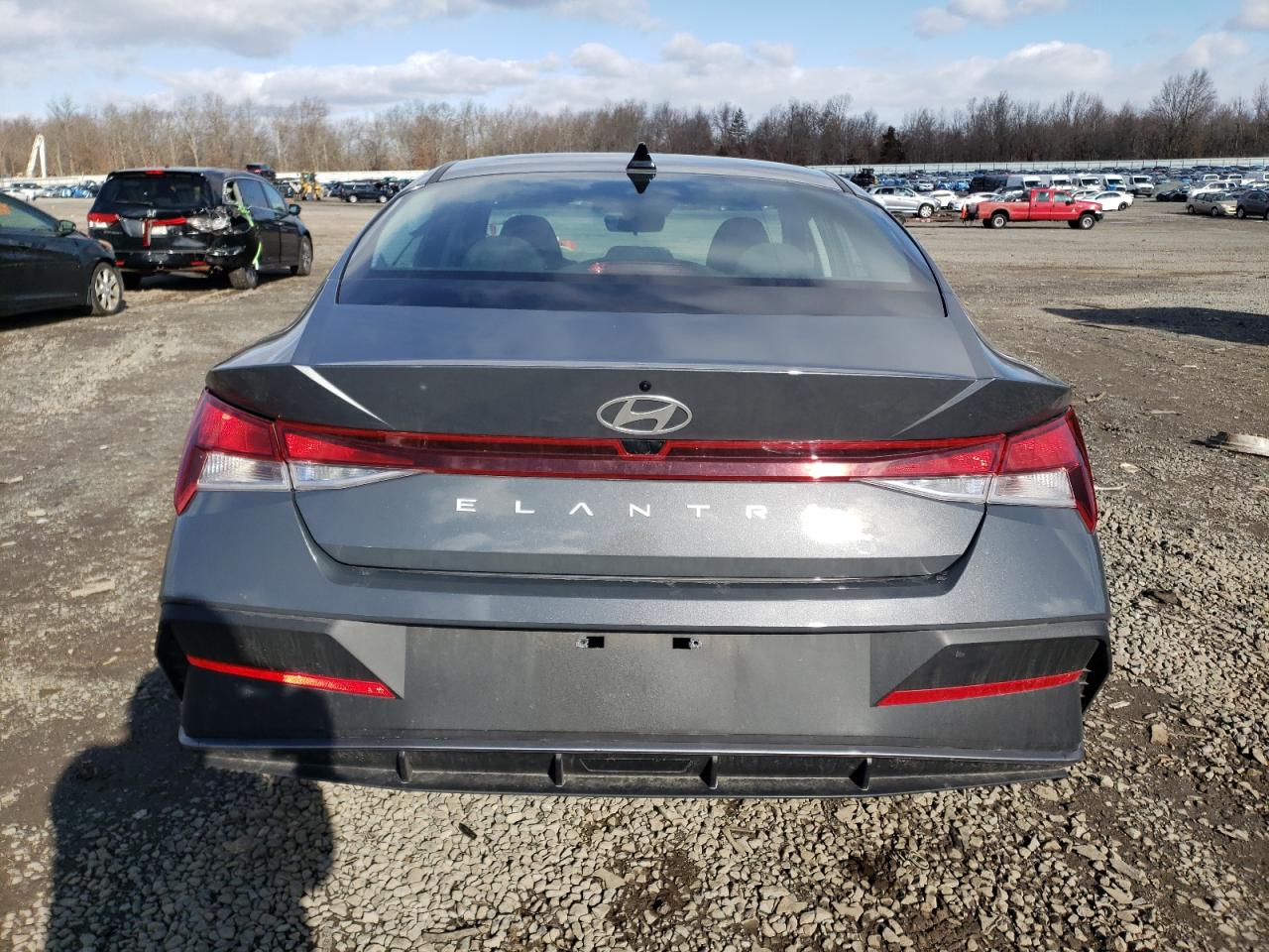 2024 HYUNDAI ELANTRA SEL VIN:KMHLM4DGXRU687229