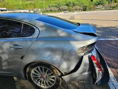 2015 Jaguar XF VIN: