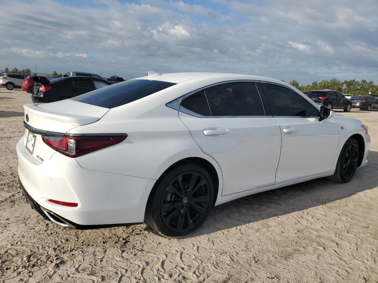 2022 LEXUS ES 350 BASE VIN:58AGZ1B15NU111129