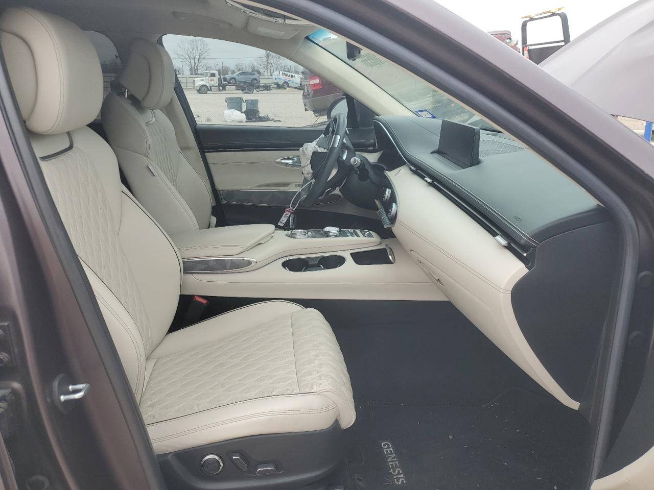 2022 GENESIS GV70 BASE VIN:KMUMCDTC2NU014095