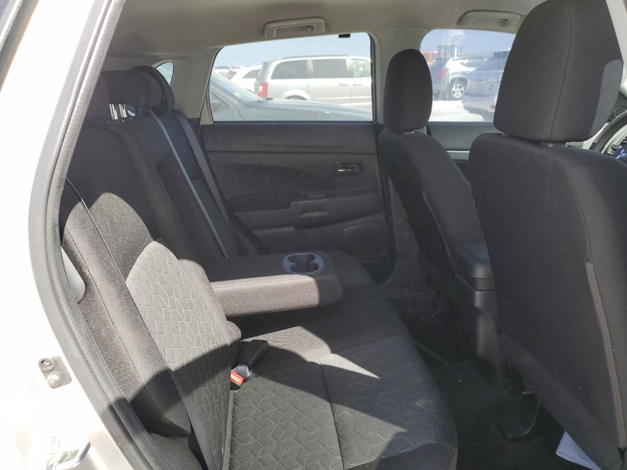 2022 MITSUBISHI OUTLANDER SPORT ES VIN:JA4APUAUXNU003670