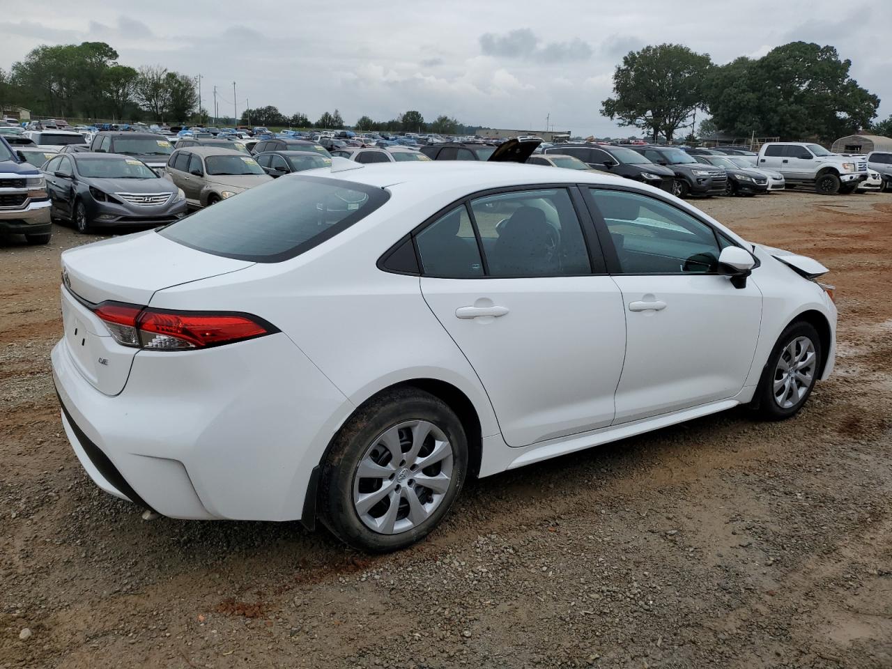 2022 TOYOTA COROLLA LE VIN:5YFEPMAE6NP306569