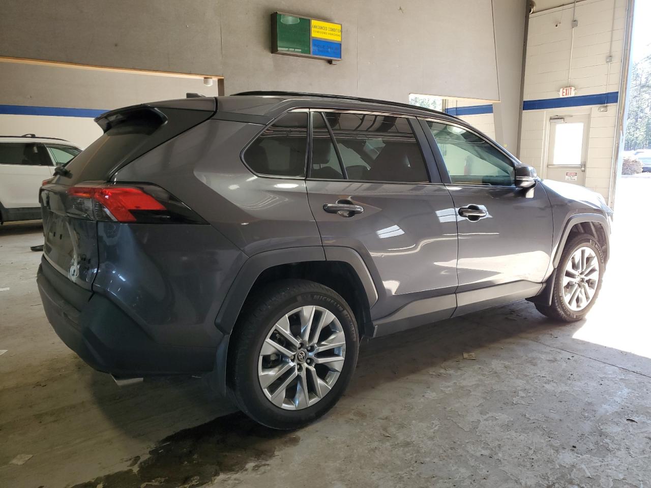 2024 TOYOTA RAV4 XLE PREMIUM VIN:2T3A1RFV5RC417407