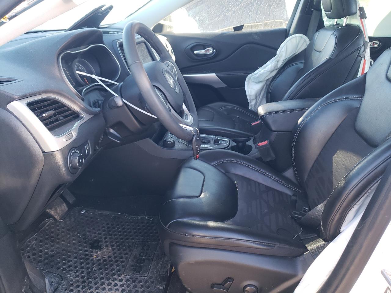 2022 JEEP CHEROKEE LATITUDE VIN:1C4PJMCX5ND556560