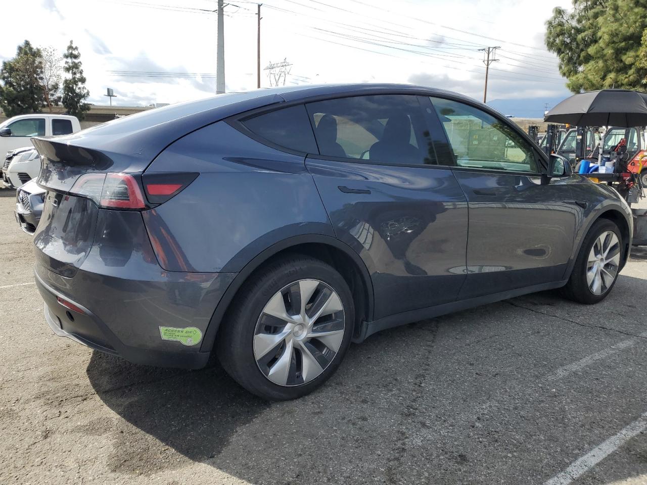 2023 TESLA MODEL Y  VIN:7SAYGAEEXPF685356