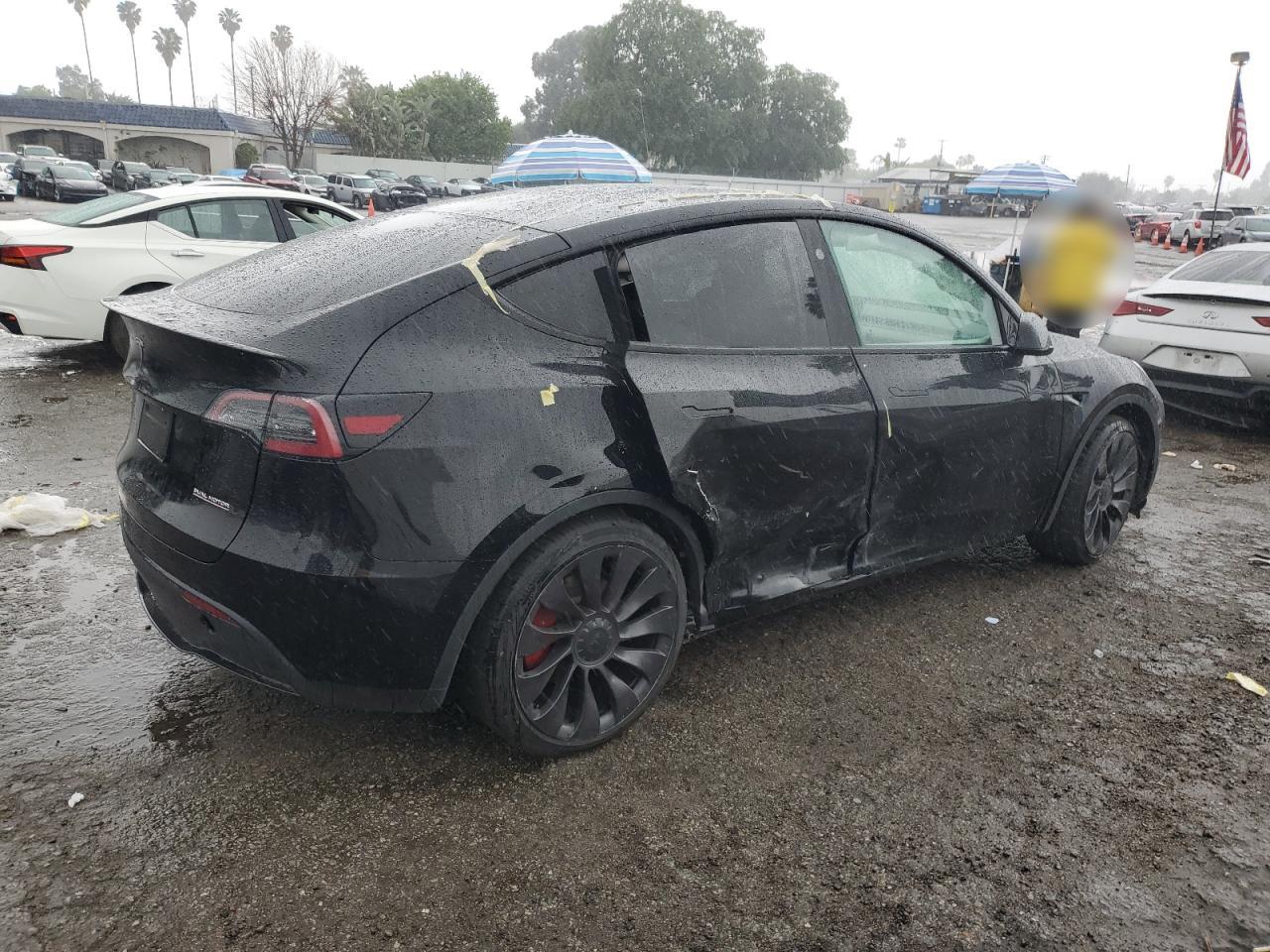 2023 TESLA MODEL Y  VIN:7SAYGDEF1PF924254