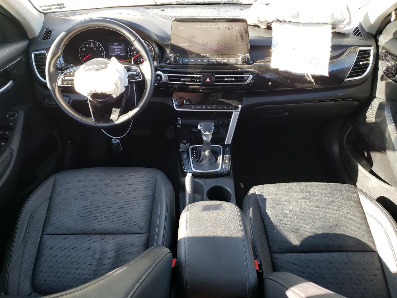 2022 KIA SELTOS EX VIN:KNDERCAA0N7330482