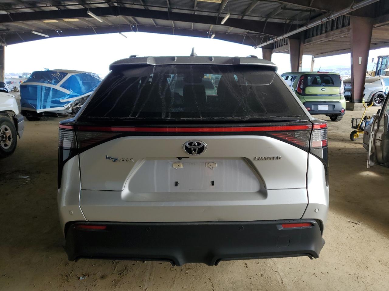 2023 TOYOTA BZ4X XLE VIN:JTMAAAAA3PA004840