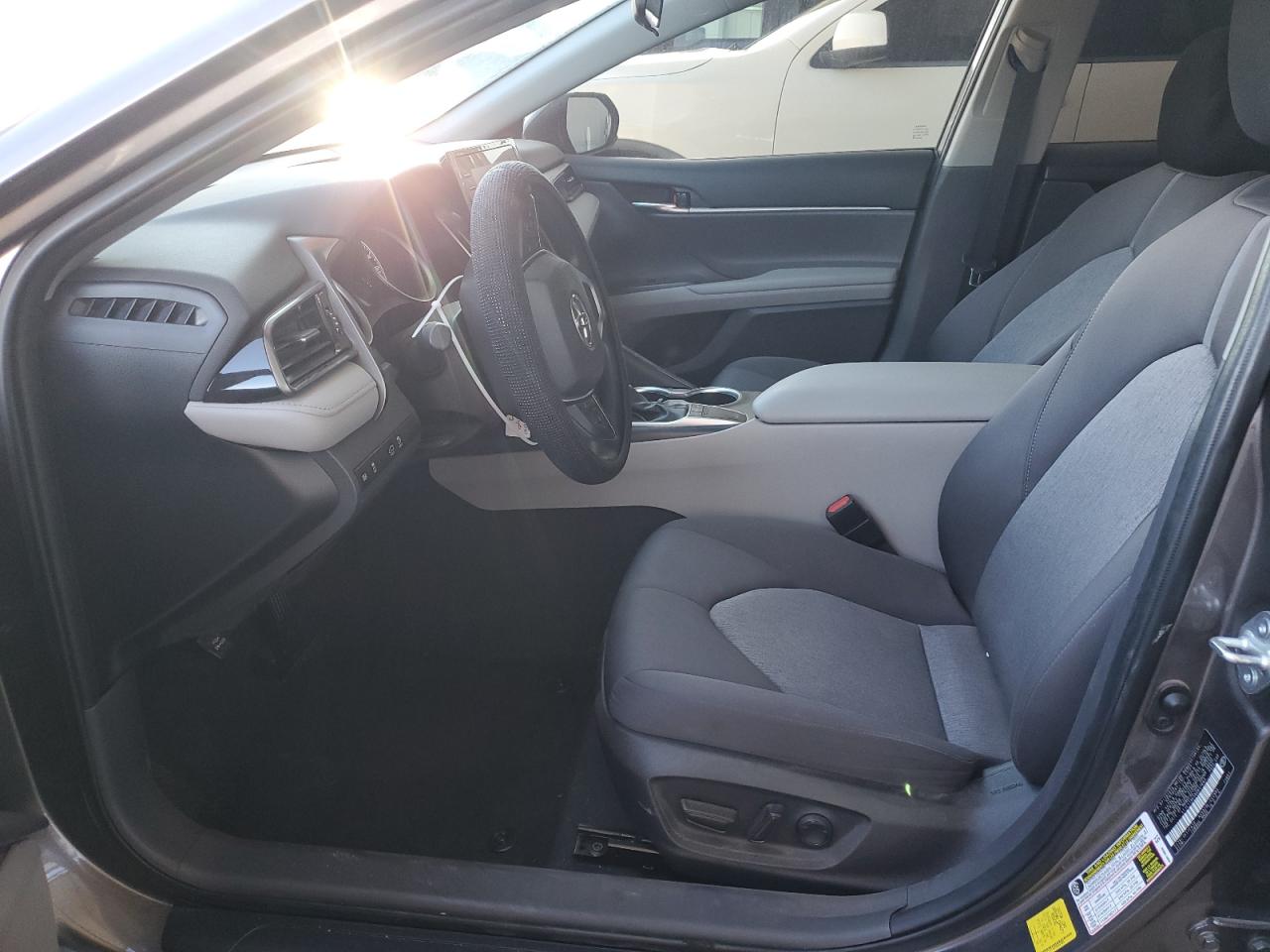 2022 TOYOTA CAMRY LE VIN:4T1C11AK5NU647683