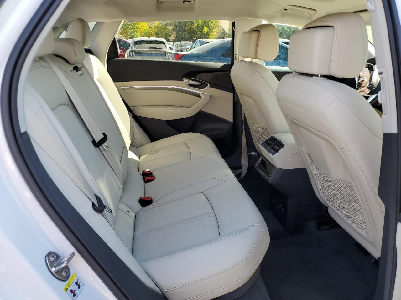 2024 AUDI Q8 E-TRON PREMIUM VIN:WA14AAGE2RB019540