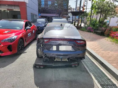 2018 Kia Stinger KNAE351ABJS023182 VIN:KNAE351ABJS023182