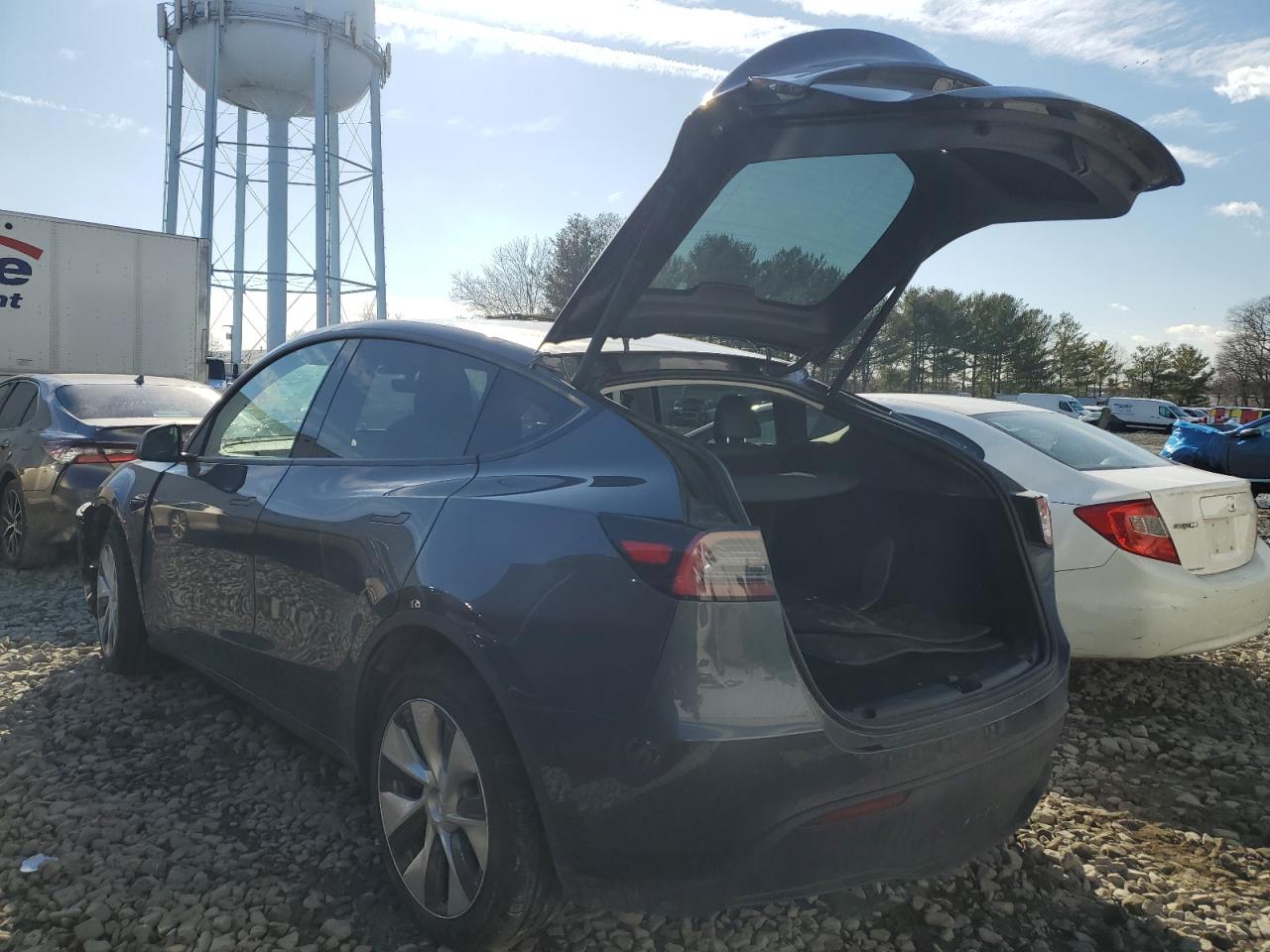 2023 TESLA MODEL Y  VIN:7SAYGDEE7PF616223