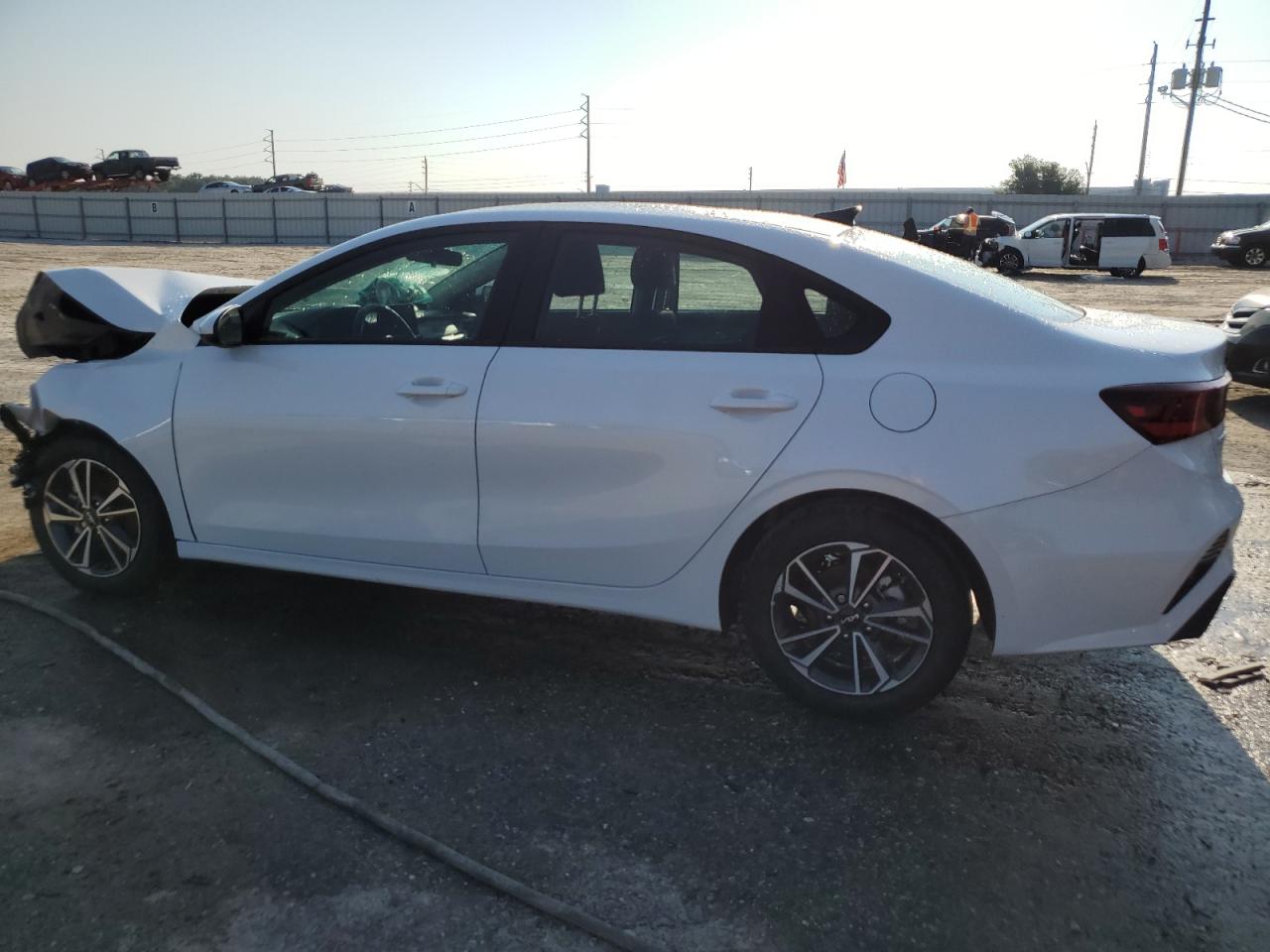 2024 KIA FORTE LX VIN:3KPF24AD4RE744542