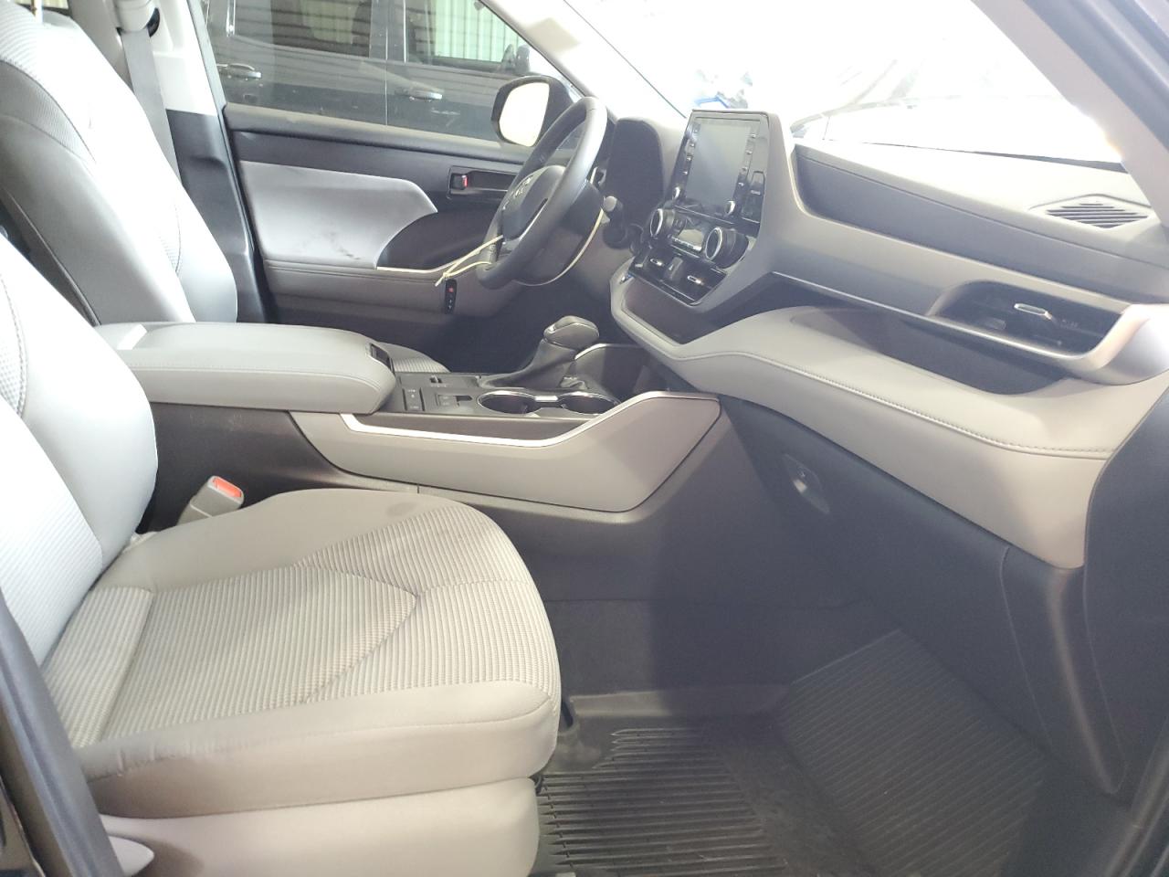 2022 TOYOTA HIGHLANDER L VIN:5TDZZRAH5NS104624