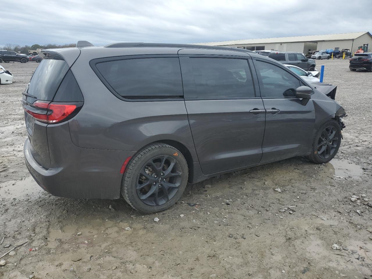 2022 CHRYSLER PACIFICA TOURING L VIN:2C4RC1BG6NR101815