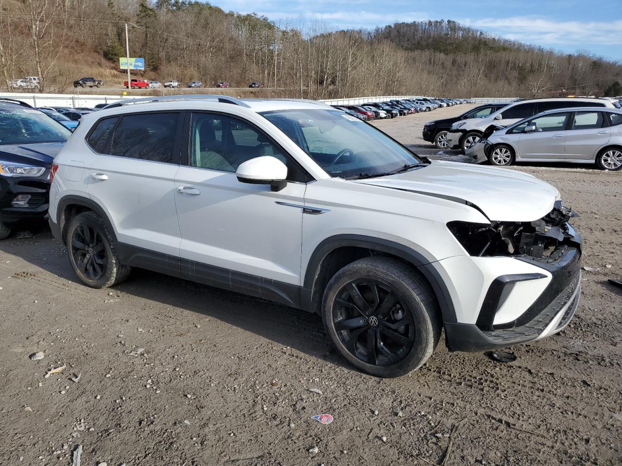 2022 VOLKSWAGEN TAOS SE IQ DRIVE VIN:3VVLX7B22NM019476