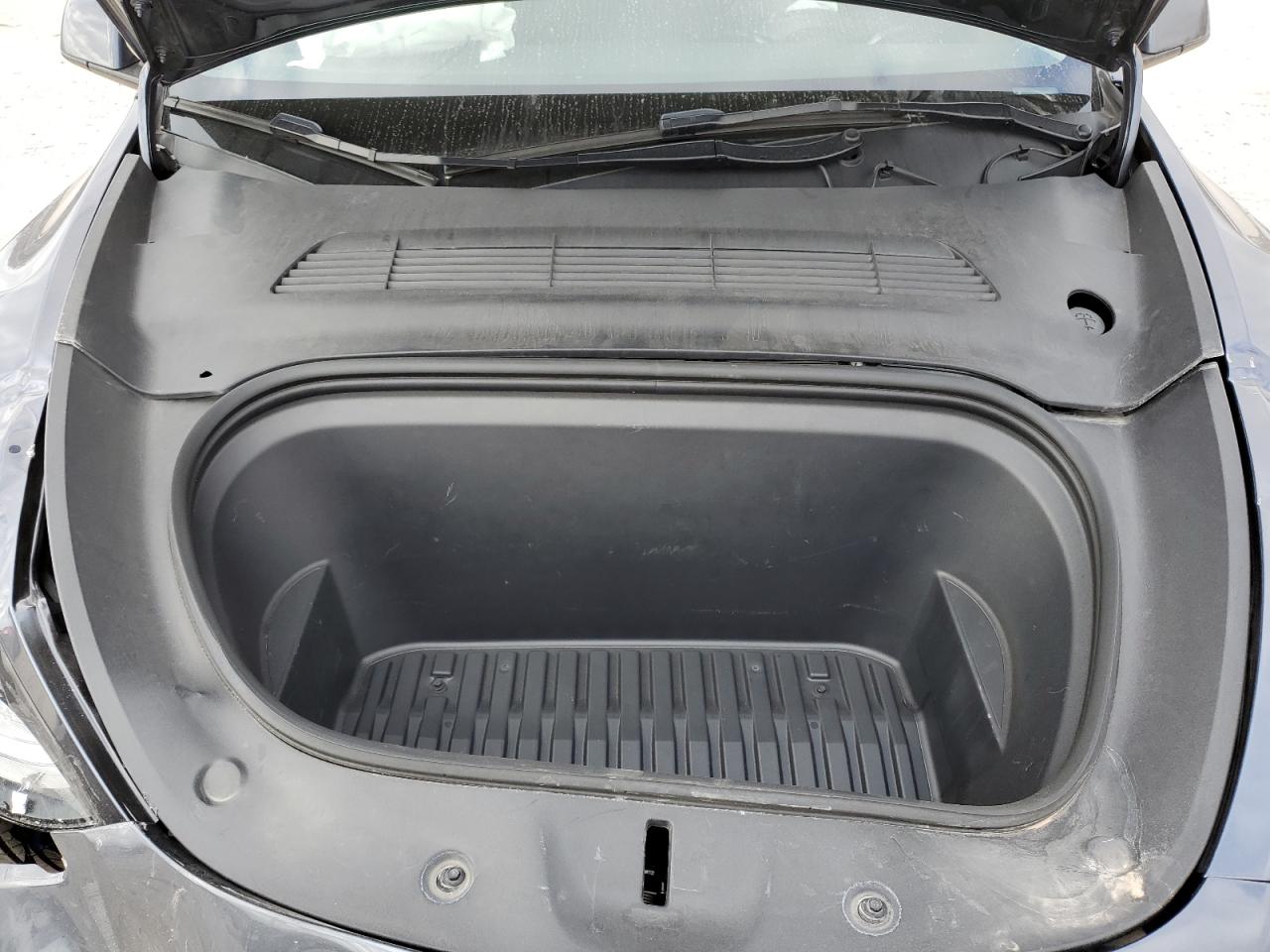 2023 TESLA MODEL Y  VIN:7SAYGDEF9PF844524