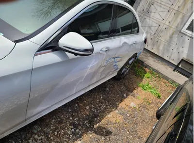 2017 Mercedes-Benz E 300 VIN: