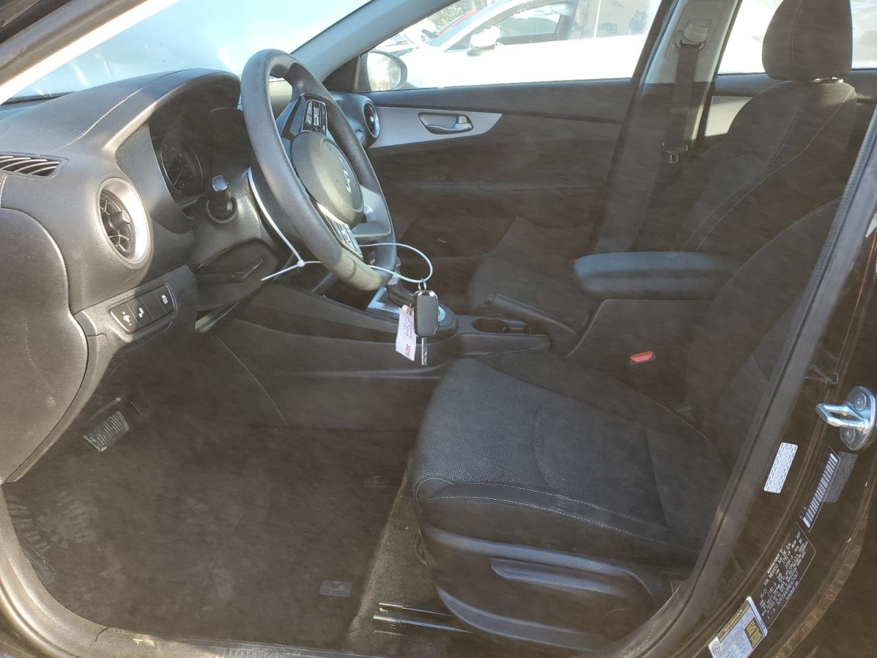 2022 KIA FORTE FE VIN:3KPF24AD8NE425347