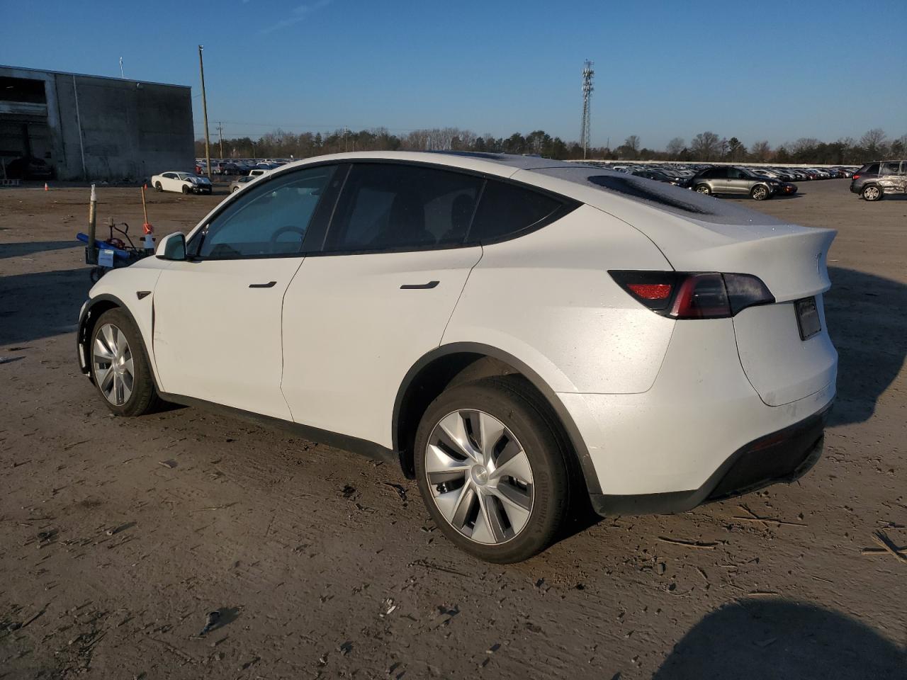 2023 TESLA MODEL Y  VIN:7SAYGDEE5PA058045