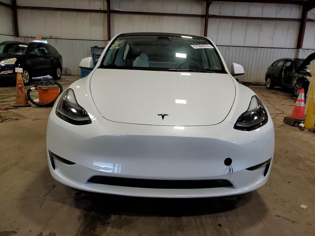 2023 TESLA MODEL Y  VIN:7SAYGDEE8PF783223