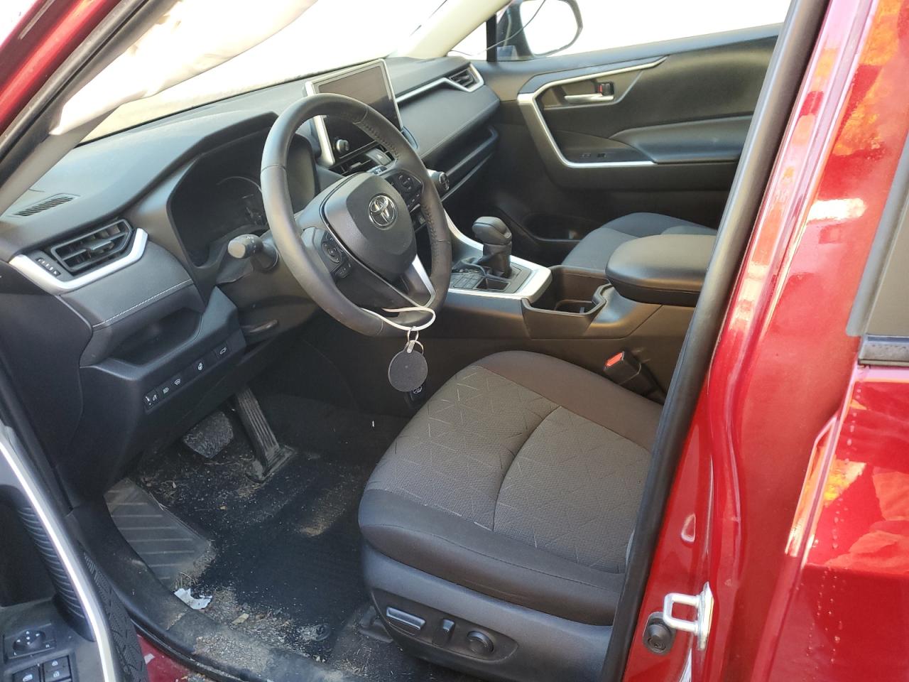 2023 TOYOTA RAV4 XLE VIN:2T3P1RFV6PW400606