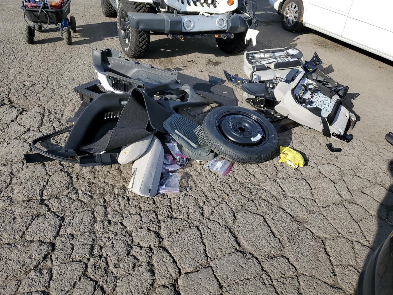 2024 HONDA HR-V LX VIN:3CZRZ2H32RM708360