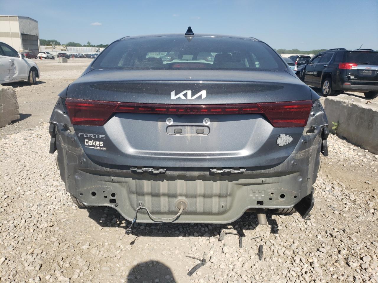 2022 KIA FORTE FE VIN:3KPF24AD9NE437023