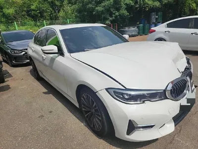 2019 BMW 320 VIN:
