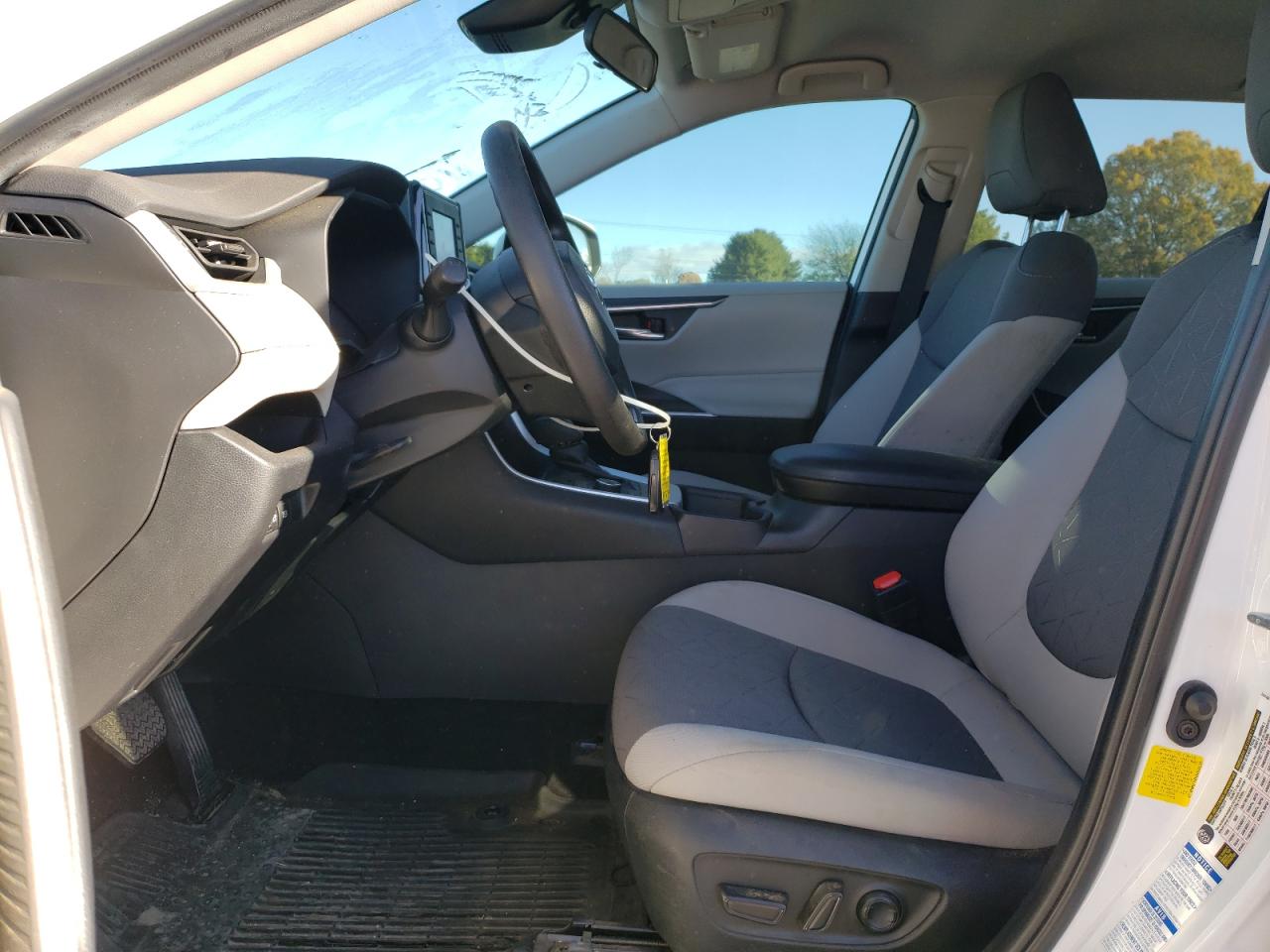 2022 TOYOTA RAV4 XLE VIN:4T3RWRFV4NU064137