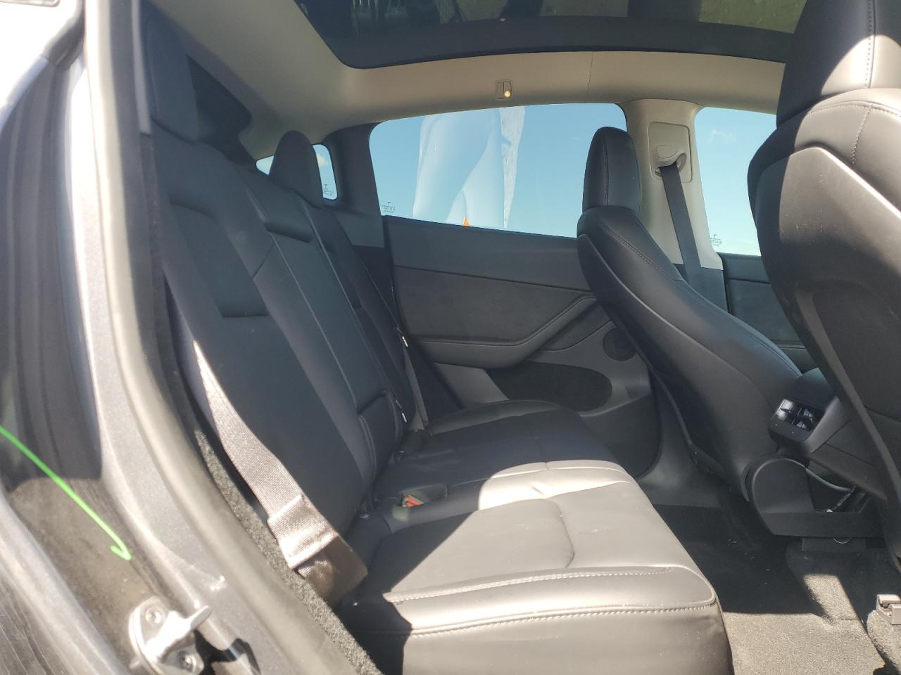 2023 TESLA MODEL Y  VIN:7SAYGDEF3PF946496