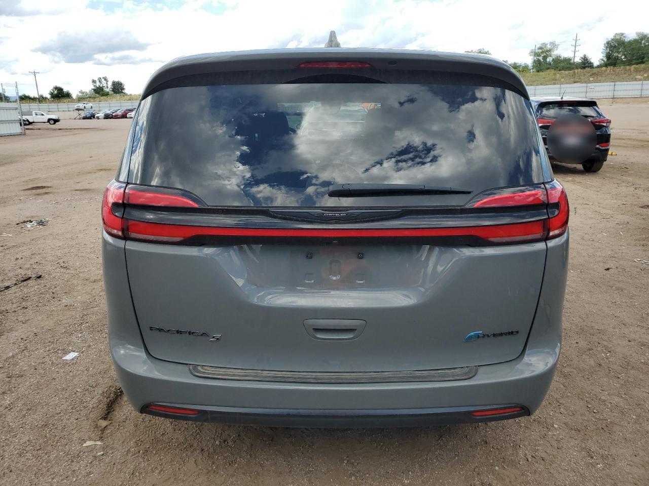 2022 CHRYSLER PACIFICA HYBRID TOURING L VIN:2C4RC1L7XNR232647