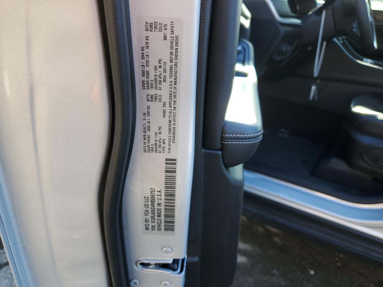 2024 JEEP GRAND CHEROKEE L LAREDO VIN:1C4RJKAG4R8556757