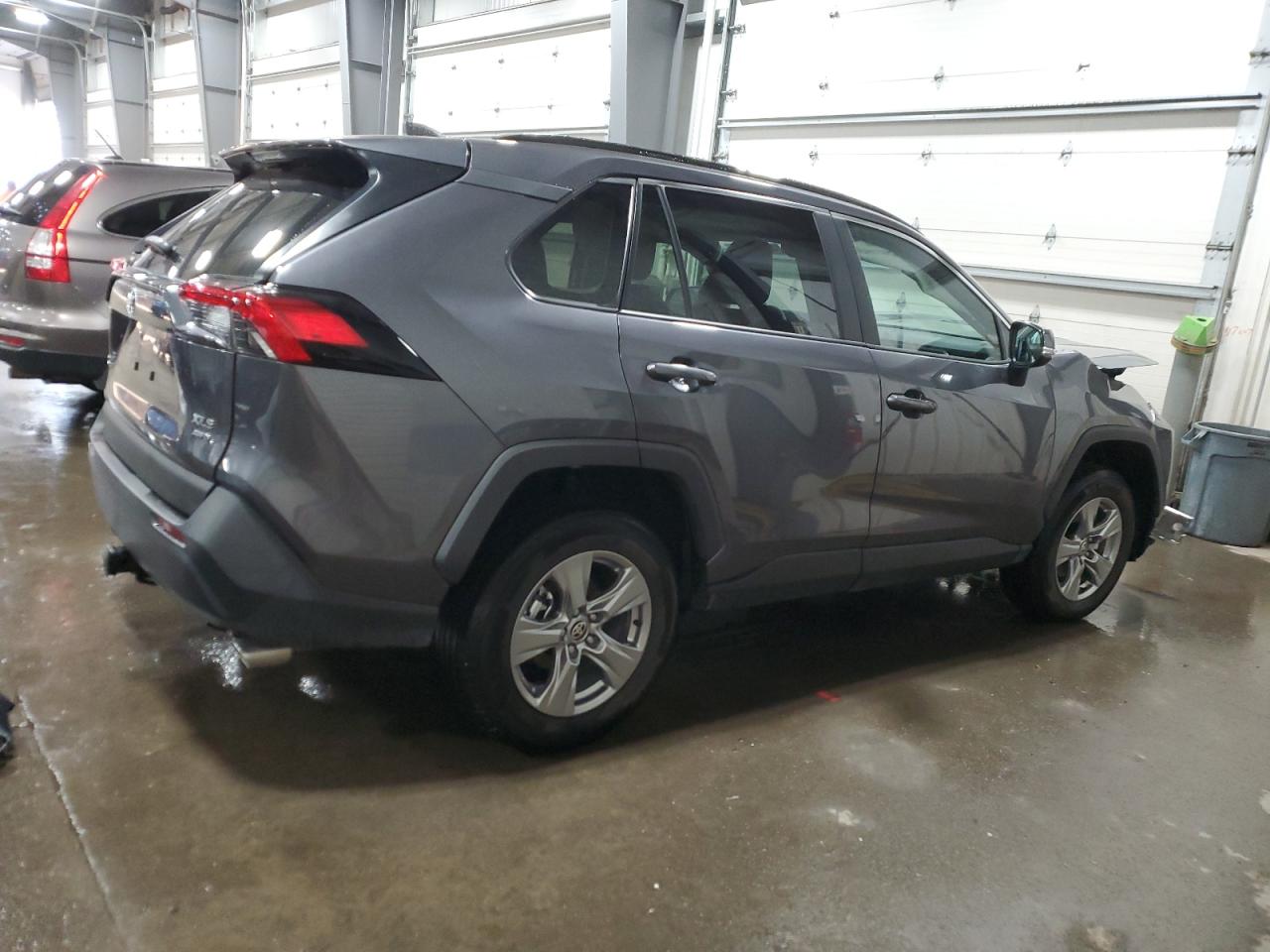 2024 TOYOTA RAV4 XLE VIN:2T3P1RFV1RC468204