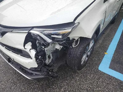 2018 Toyota RAV4 VIN: