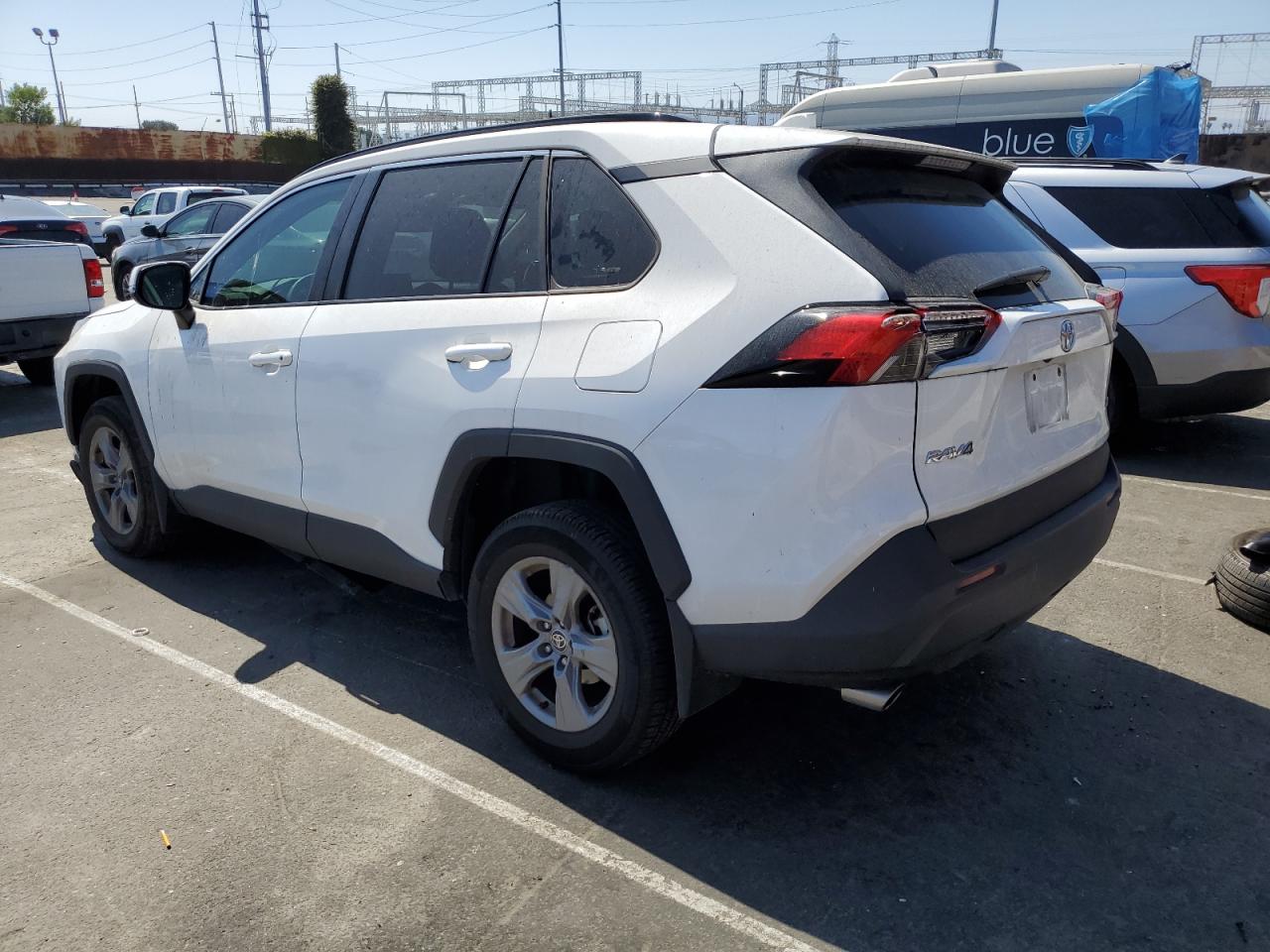 2022 TOYOTA RAV4 XLE VIN:2T3W1RFV0NC183659