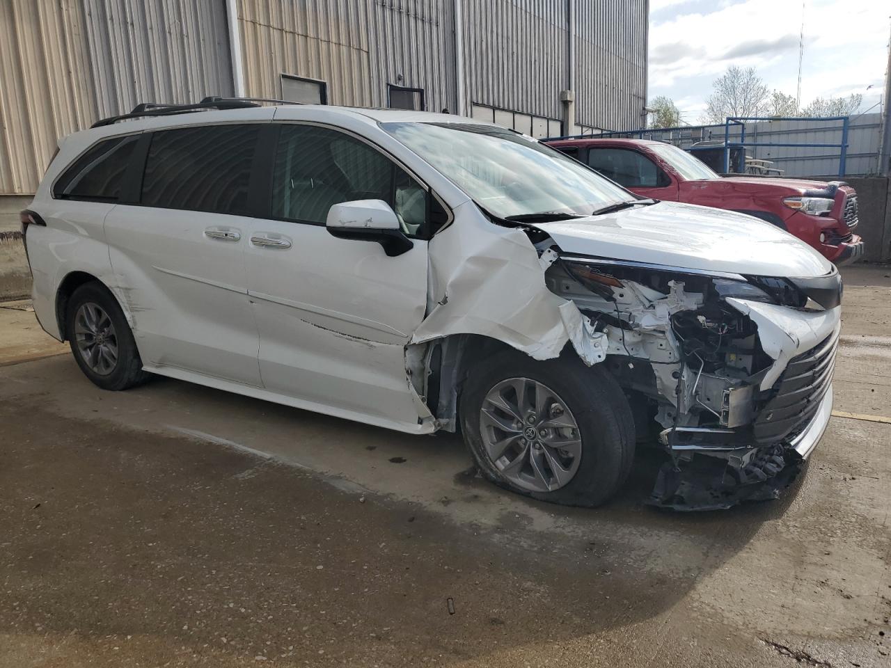 2023 TOYOTA SIENNA XLE VIN:5TDYSKFC9PS075829