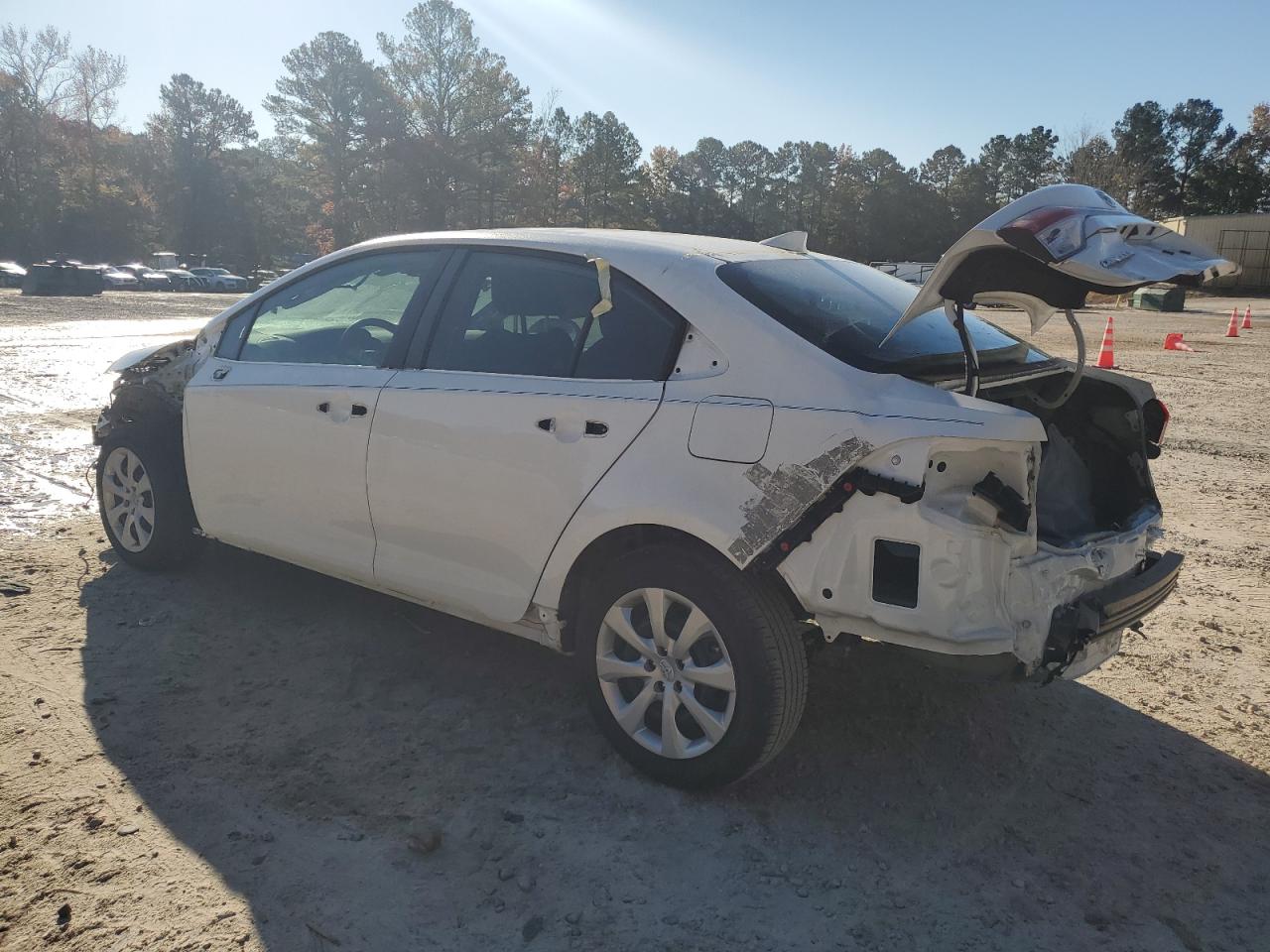 2022 TOYOTA COROLLA LE VIN:5YFEPMAE5NP370943