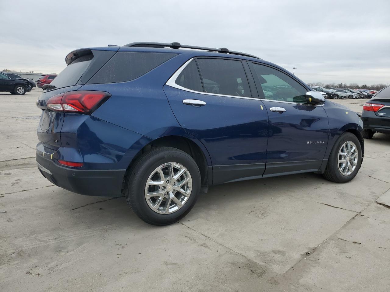 2022 CHEVROLET EQUINOX LT VIN:3GNAXKEV1NL277712