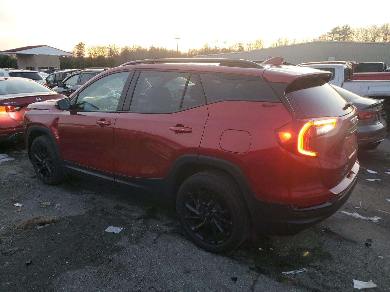 2023 GMC TERRAIN SLT VIN:3GKALVEG2PL122195