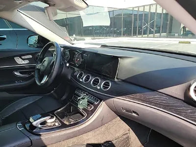 2016 Mercedes-Benz E 220 VIN: