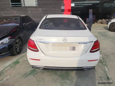 2017 Mercedes-Benz E 220 VIN: