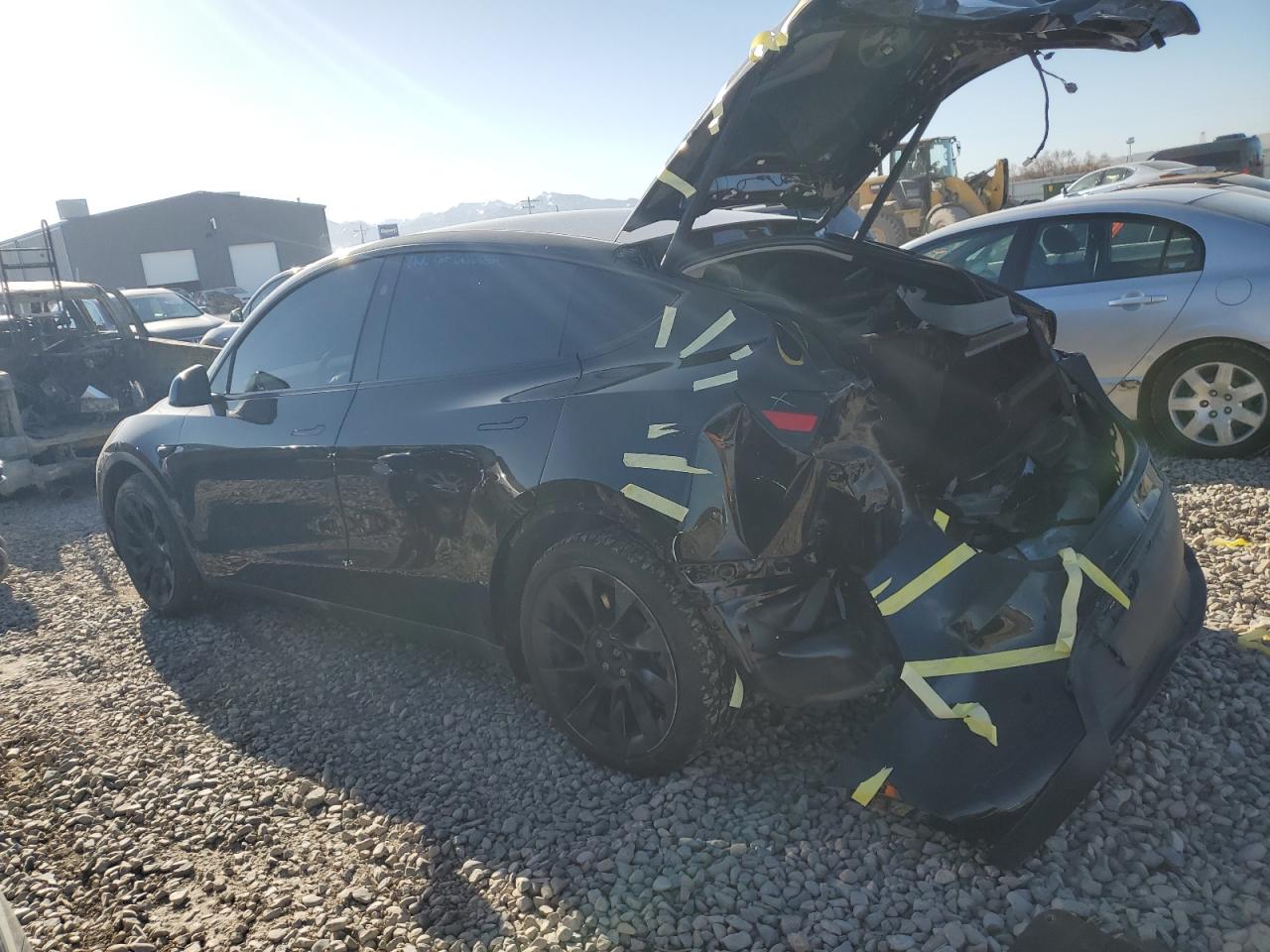 2023 TESLA MODEL Y  VIN:7SAYGAEE0PF905779