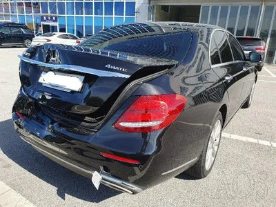 2018 Mercedes-Benz E 300 WDDZF4KB5JA318435 VIN:WDDZF4KB5JA318435