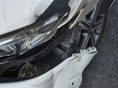 2016 Mercedes-Benz E 300 VIN: