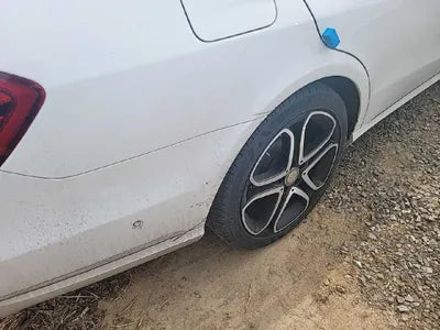 2015 Mercedes-Benz E 250 WDDHF9HB4GB273085 VIN:WDDHF9HB4GB273085