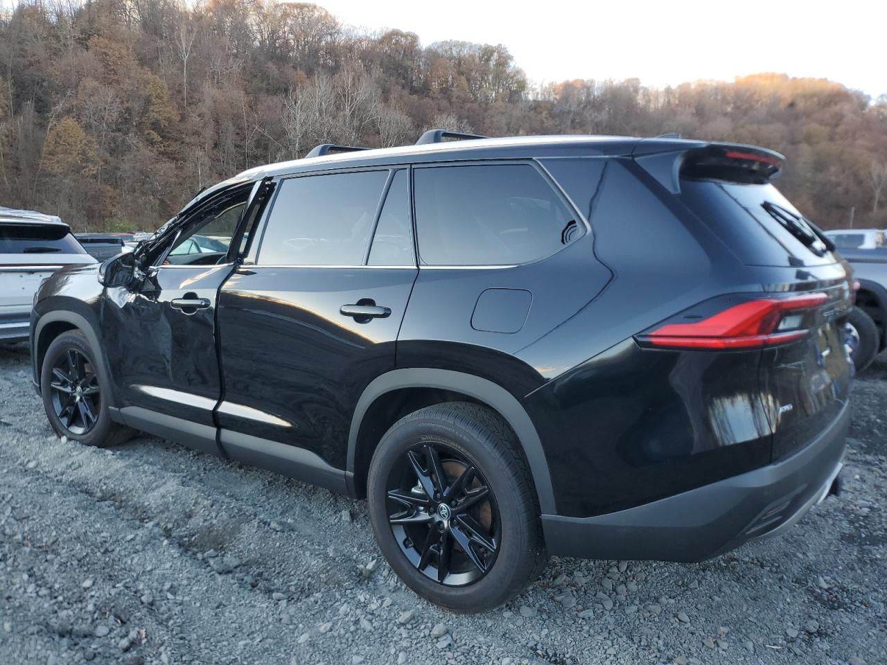 2024 TOYOTA GRAND HIGHLANDER XLE VIN:5TDAAAB58RS058593